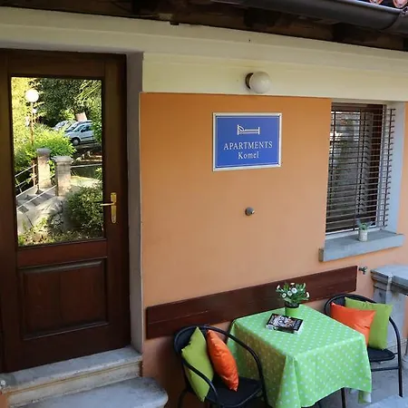 Apartament Ines Komel *