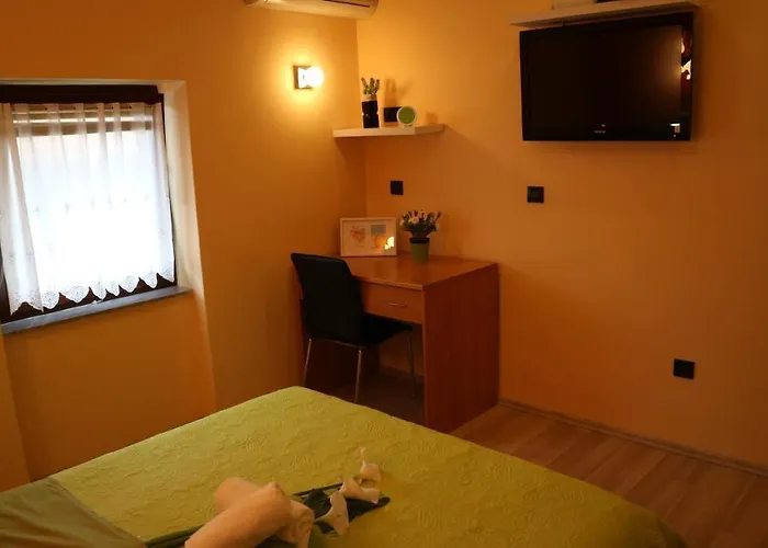 Apartament Ines Komel *