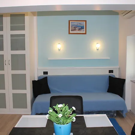 Apartment Ines Komel *